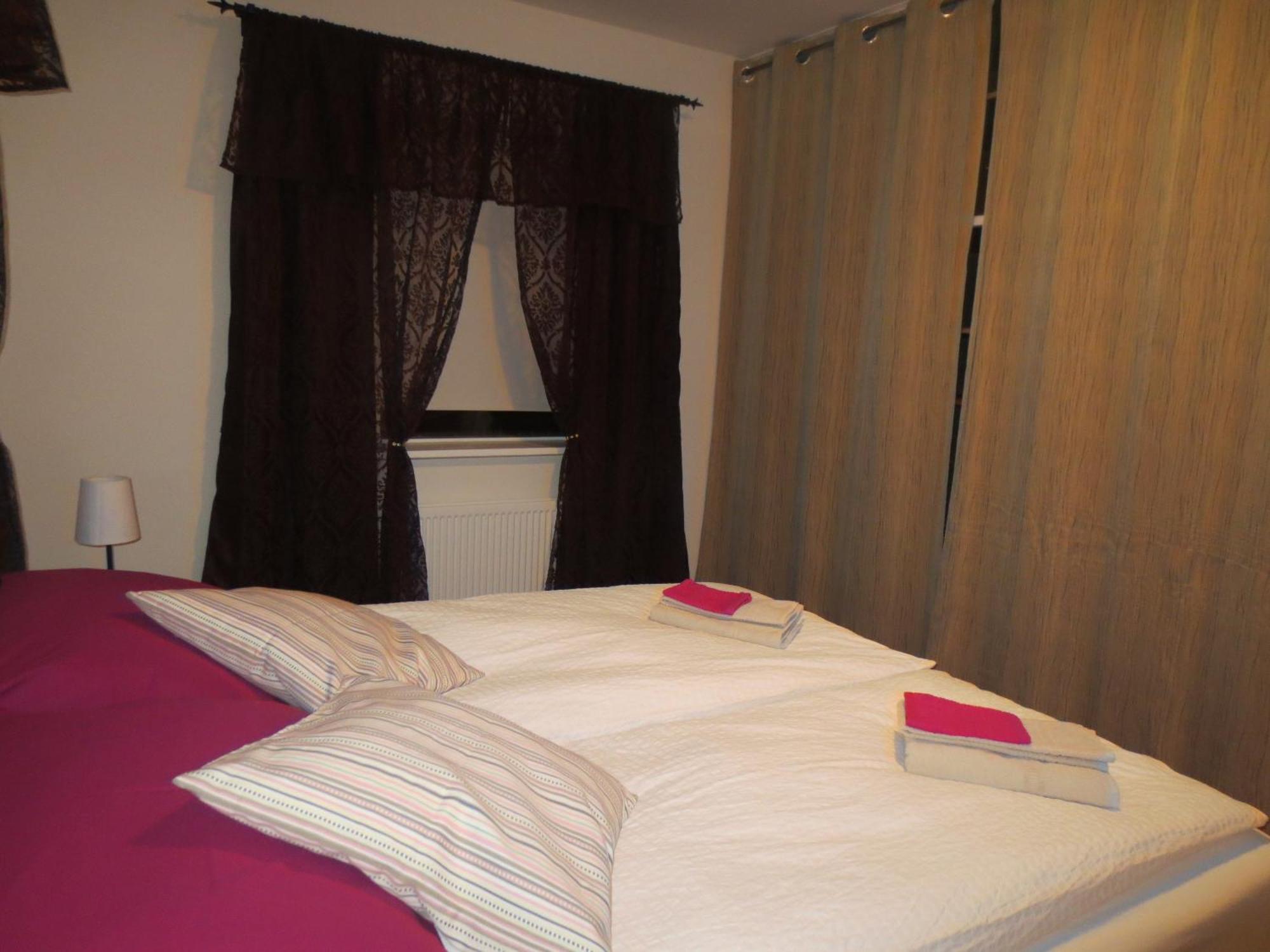Teigur Guesthouse Akranes Bilik gambar